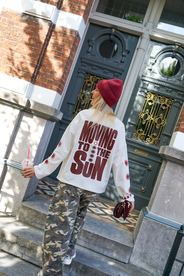 LONGSLEEVE MOVING TO THE SUN WIT