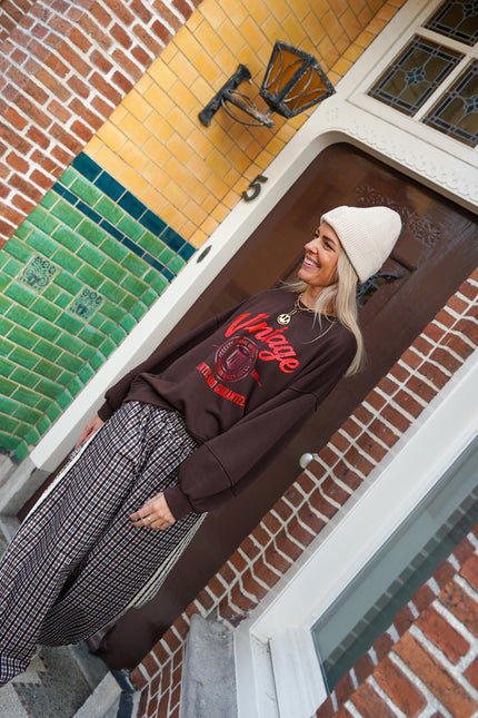 JOGGER ELKE GERUIT BRUIN