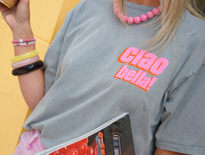 <h2><em>STATEMENT TEES</em></h2>