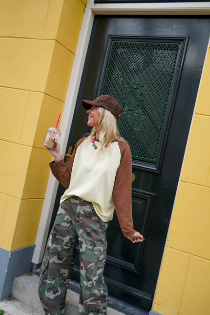 LONGSLEEVE FAYE GEEL BRUIN