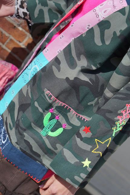 ARMY JACKET PAISLEY LOVE GROEN - Hipishet