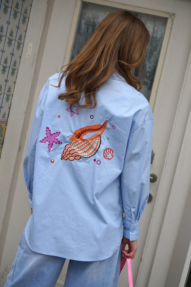 BLOUSE HAPPY HOLIDAY BLAUW - Hipishet