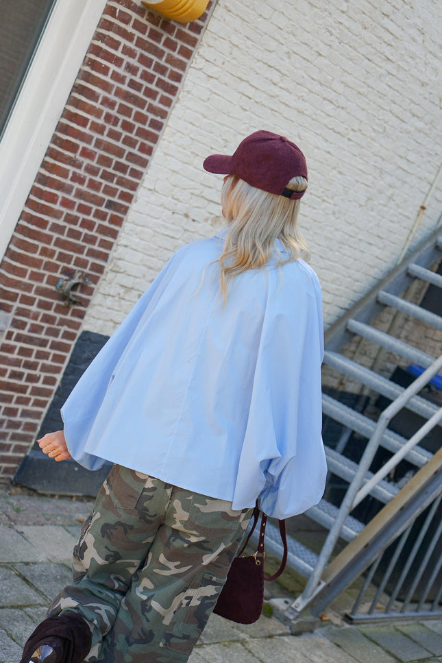 BLOUSE NIKA LICHTBLAUW - Hip is het