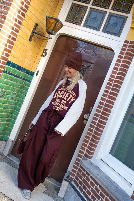 CARGO BROEK ANNE BORDEAUX - Hip is het