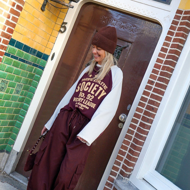 CARGO BROEK ANNE BORDEAUX - Hip is het