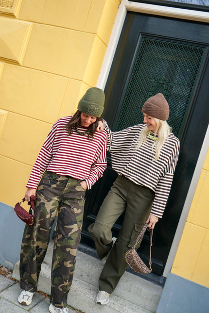 CARGO JEANS KYLA ARMY - Hip is het
