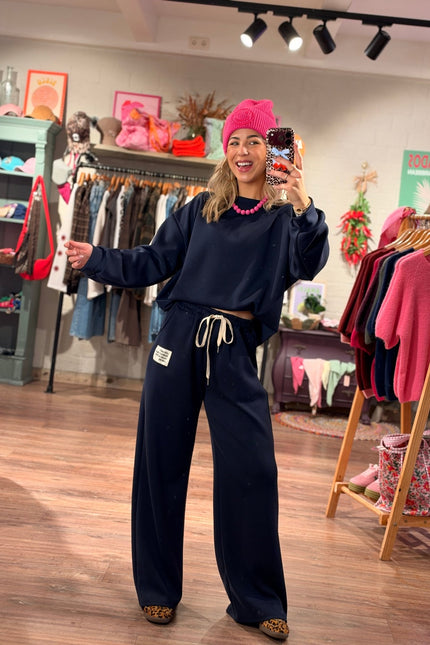 COMFY SET DANA NAVY - Hip is het