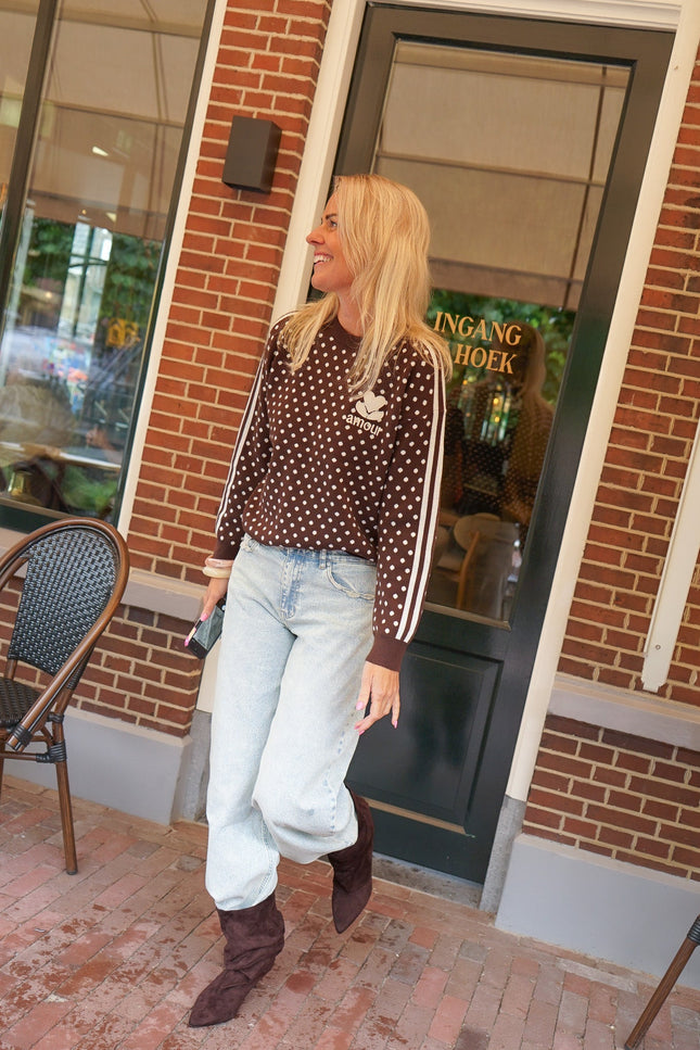GEBREIDE SWEATER POLKA DOTS BRUIN - Hip is het
