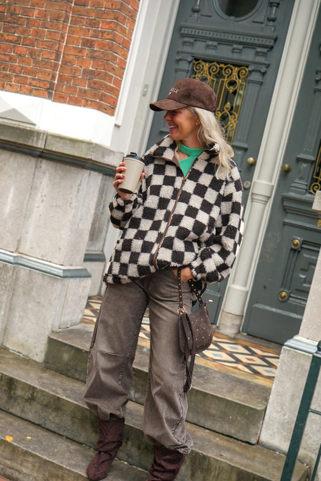 JACKET VERA FLUFFY BRUIN WIT - Hip is het