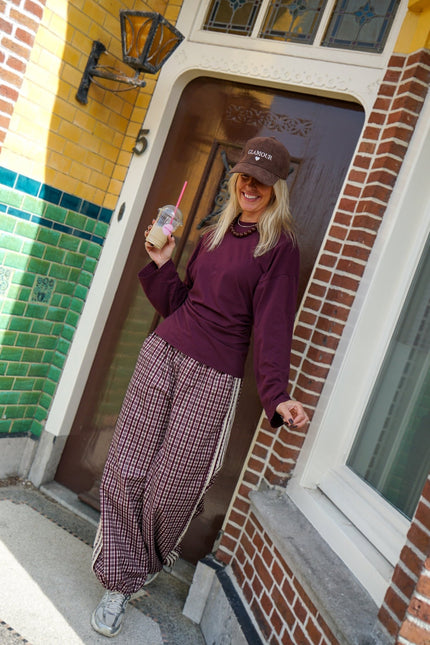JOGGER ELKE GERUIT AUBERGINE - Hip is het