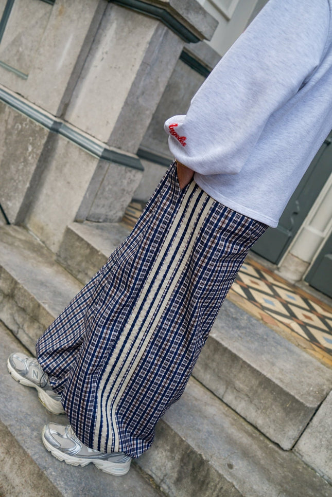 JOGGER ELKE GERUIT NAVY - Hip is het