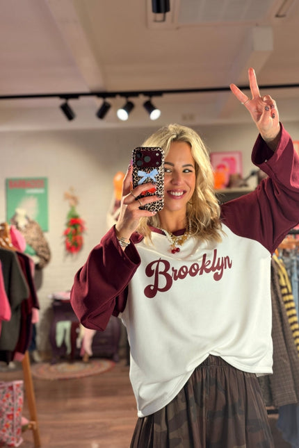 LONGSLEEVE BROOKLYN BORDEAUX - Hip is het
