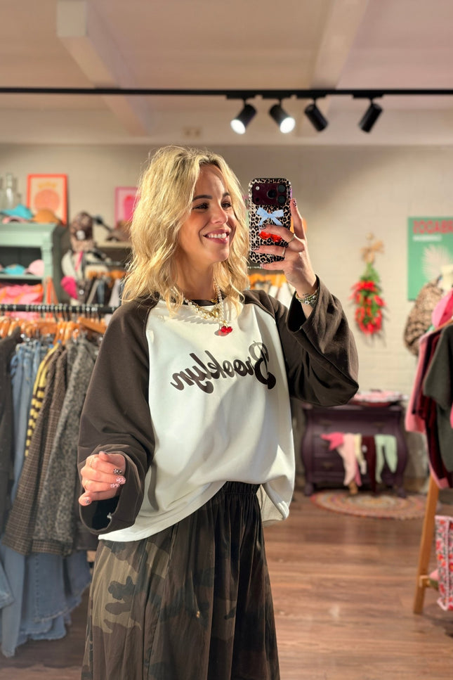 LONGSLEEVE BROOKLYN BRUIN - Hip is het