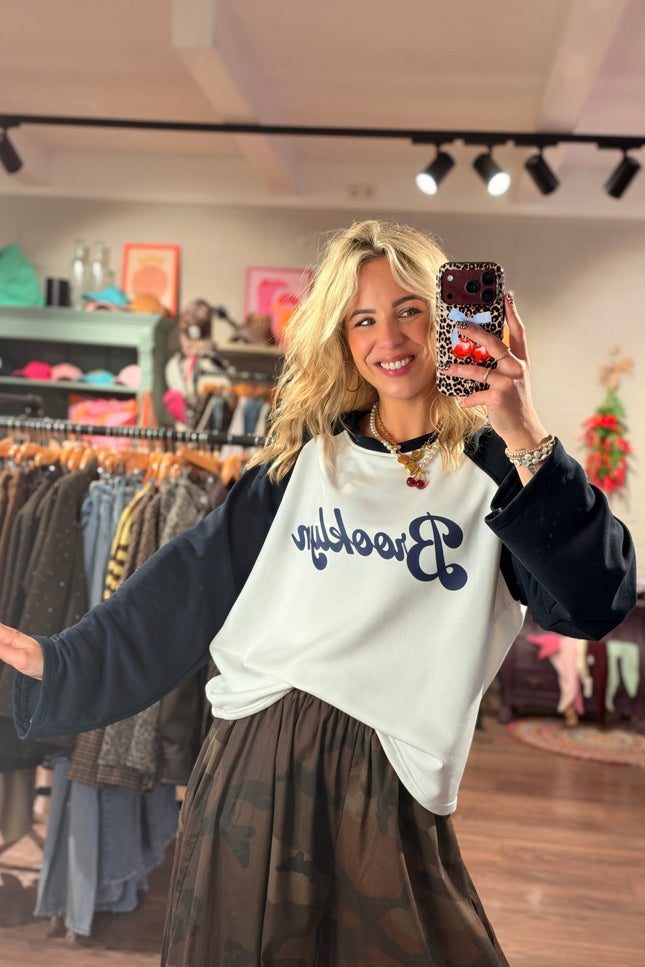 LONGSLEEVE BROOKLYN NAVY - Hip is het