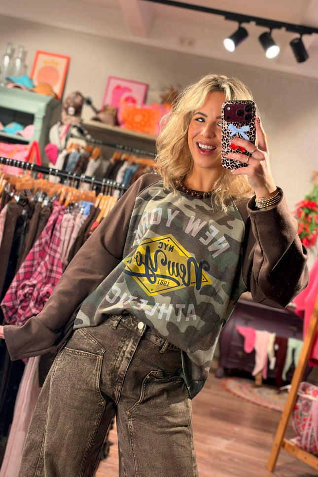 LONGSLEEVE NEW YORK ATHLETICS ARMY BRUIN - Hip is het