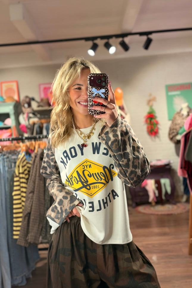 LONGSLEEVE NEW YORK LEOPARD - Hip is het