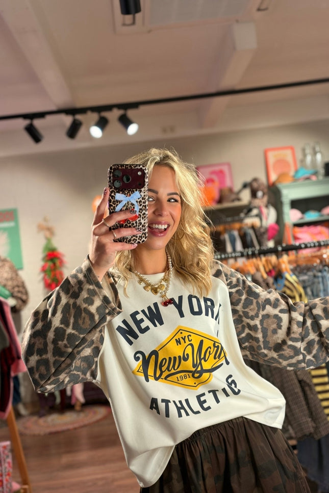 LONGSLEEVE NEW YORK LEOPARD - Hip is het