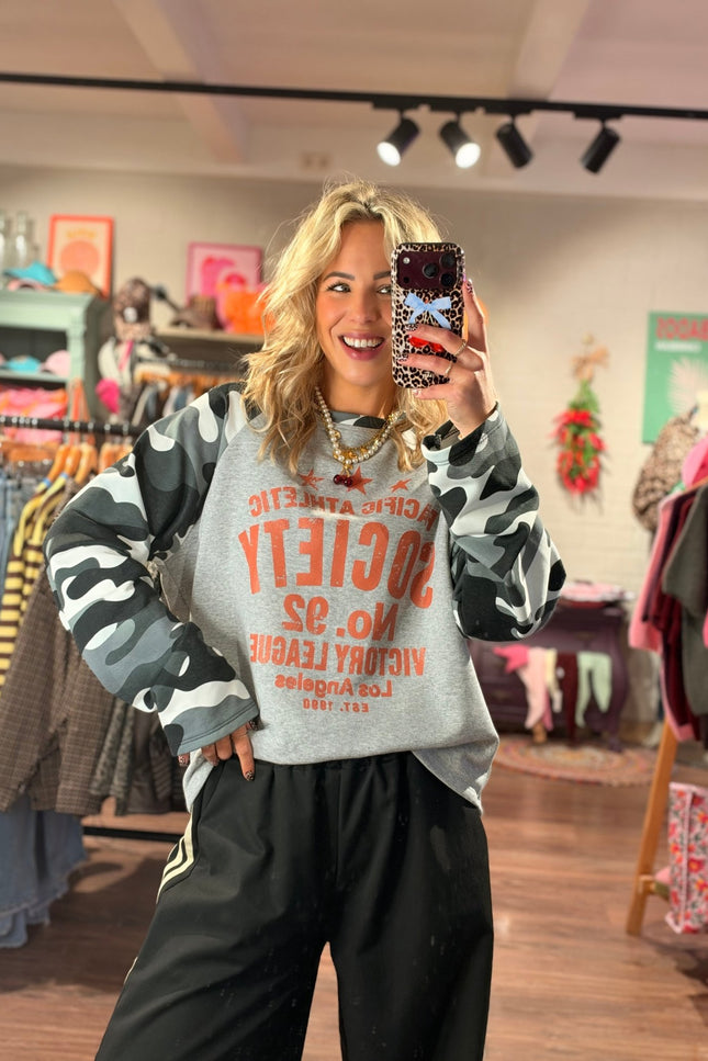 LONGSLEEVE PACIFIC ATHLETIC ARMY GRIJS - Hip is het