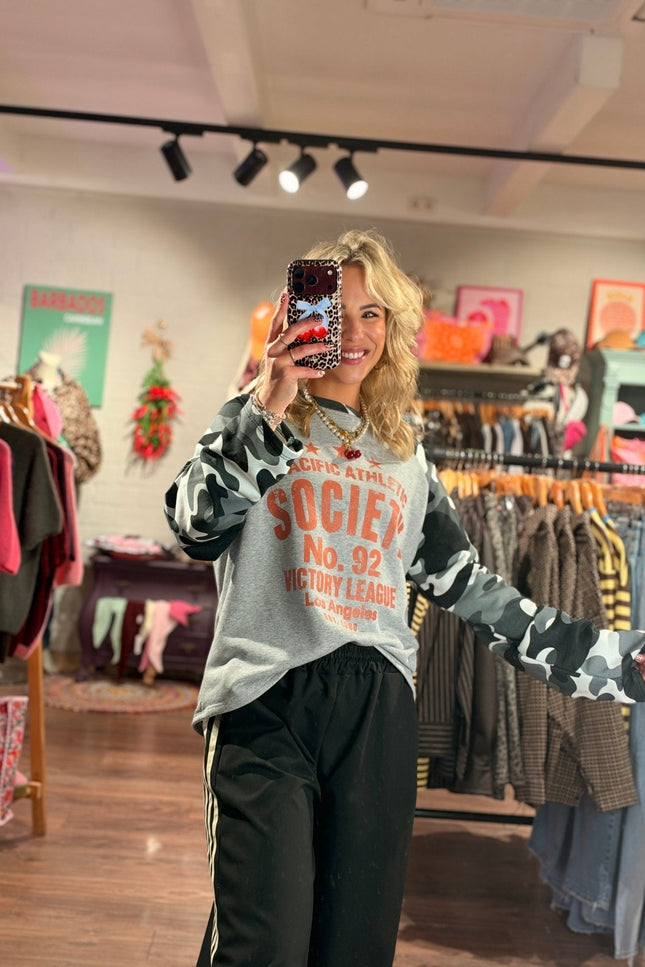 LONGSLEEVE PACIFIC ATHLETIC ARMY GRIJS - Hip is het