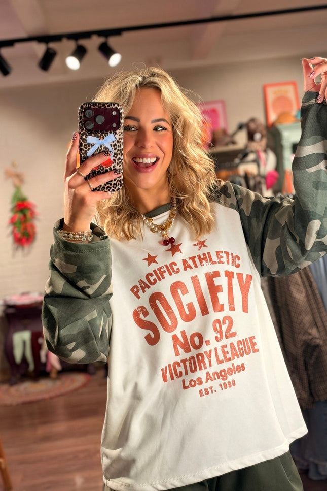 LONGSLEEVE PACIFIC ATHLETIC ARMY WIT - Hip is het