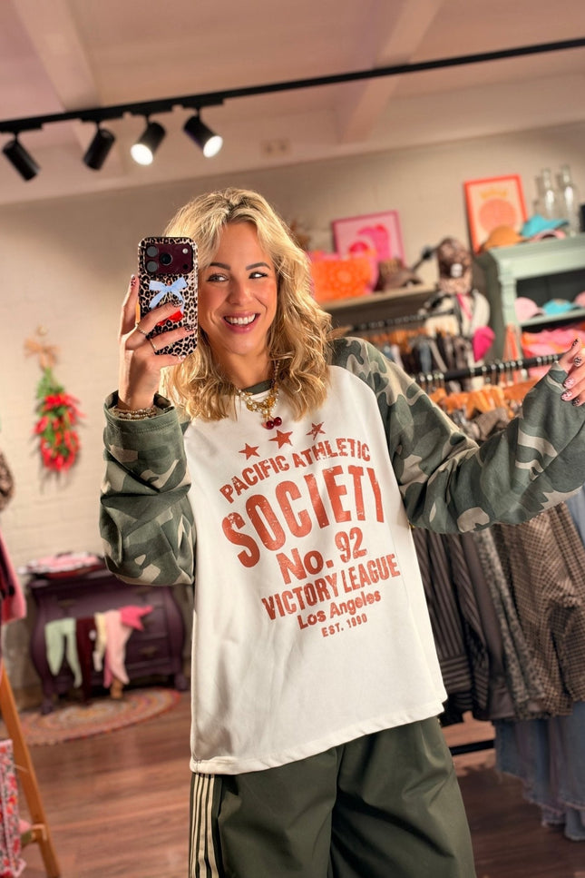 LONGSLEEVE PACIFIC ATHLETIC ARMY WIT - Hip is het