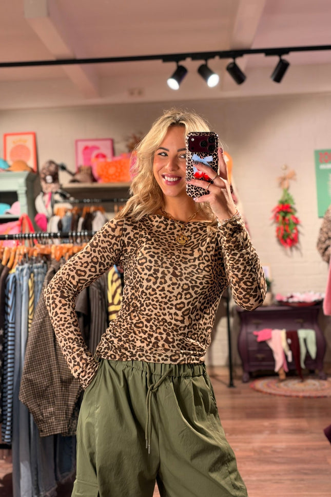 MESH TOP FENNA LEOPARD - Hip is het