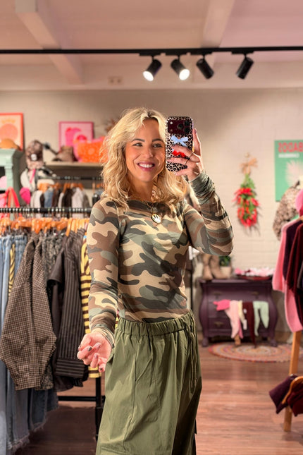 MESH TOP NAOMI ARMY - Hip is het