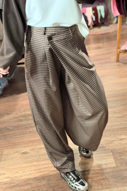 PANTALON GERUIT ELLA BRUIN - Hip is het