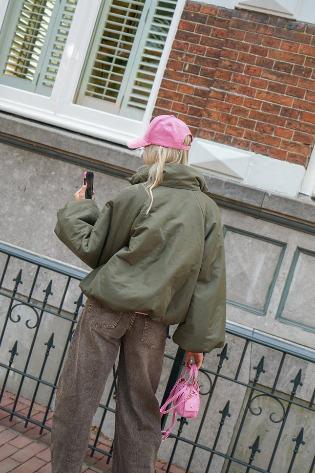 PUFFER JACKET ARMY - Hip is het