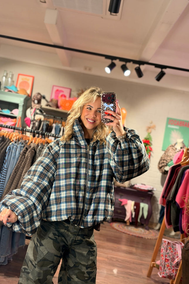 PUFFER JACKET GERUIT ILONA BLAUW BRUIN - Hip is het