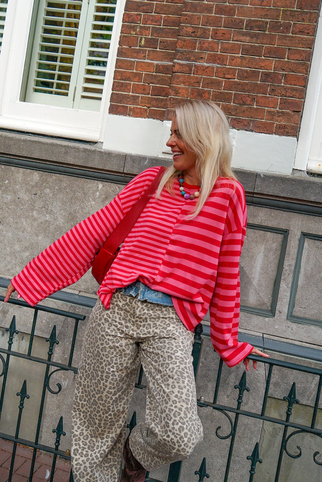 STREEP LONGSLEEVE SCOTTY ROOD - Hip is het