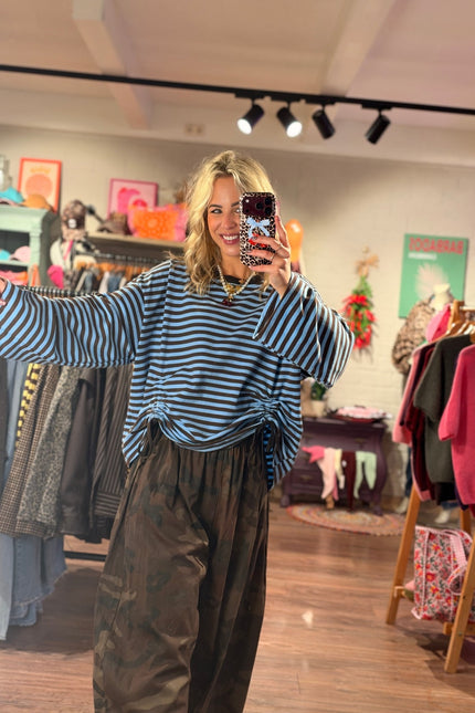 STREEP LONGSLEEVE TRIXIE BLAUW BRUIN - Hip is het