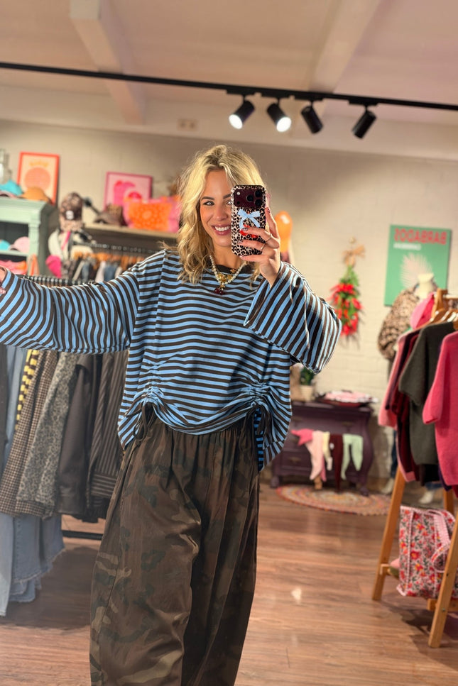 STREEP LONGSLEEVE TRIXIE BLAUW BRUIN - Hip is het