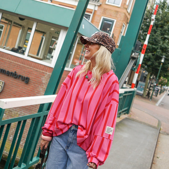 STREEP SWEATER LIFE ISN'T PERFECT ROZE ROOD - Hip is het