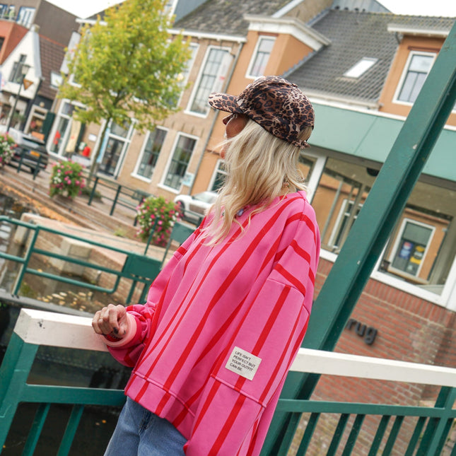 STREEP SWEATER LIFE ISN'T PERFECT ROZE ROOD - Hip is het