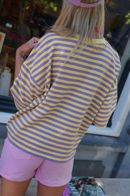 STREEP T - SHIRT CÔTE D'AZUR LILA GEEL - Hipishet