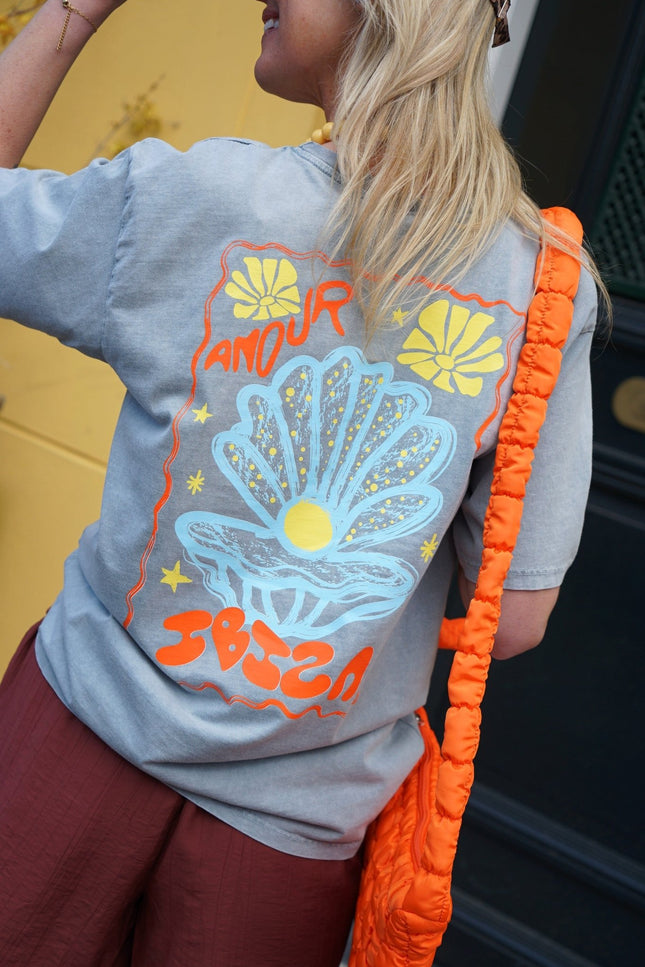 T - SHIRT AMOUR IBIZA GRIJS - Hipishet