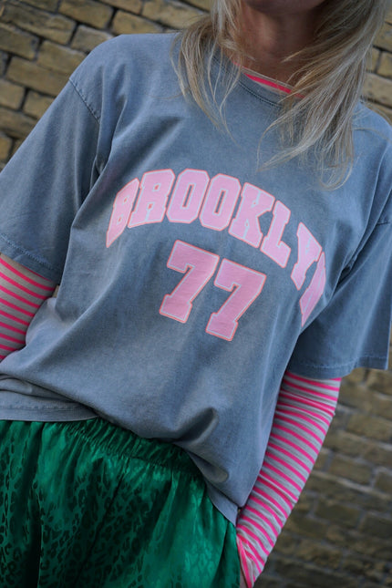 T - SHIRT BROOKLYN GRIJS - Hipishet