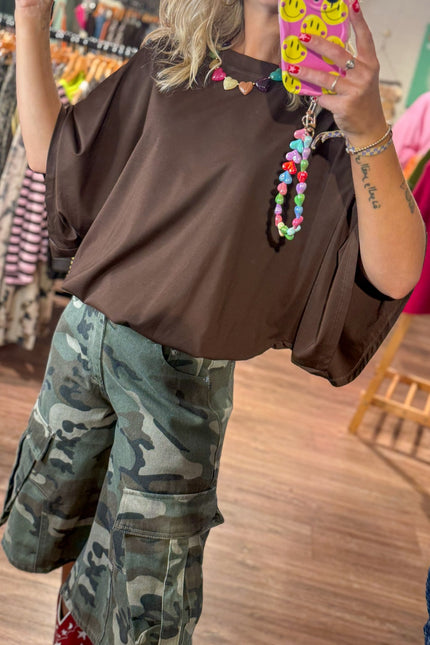 T-SHIRT LEA BRUIN - Hip is het