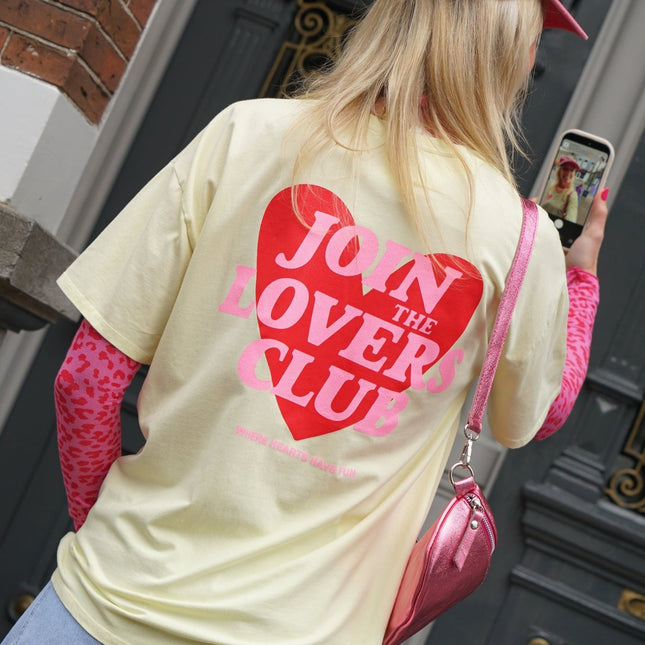 T - SHIRT LOVERS CLUB GEEL - Hipishet