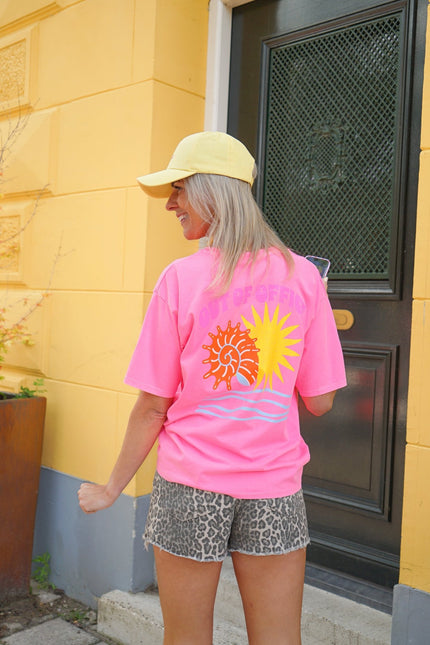 T-SHIRT OUT OF OFFICE ROZE - Hipishet