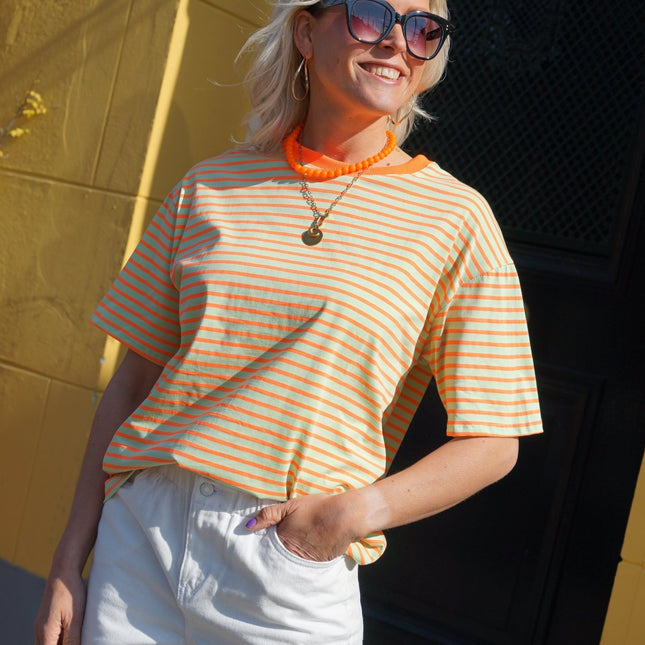 T - SHIRT STREEP FEM GROEN ORANJE - Hipishet