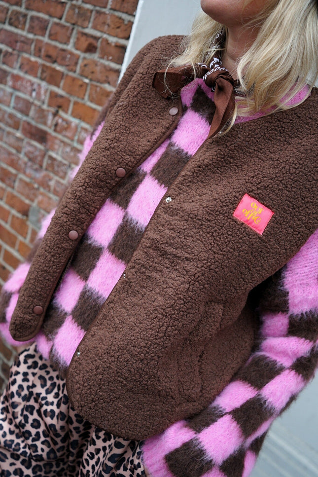 TEDDY GILET OUT OF OFFICE BRUIN - Hipishet