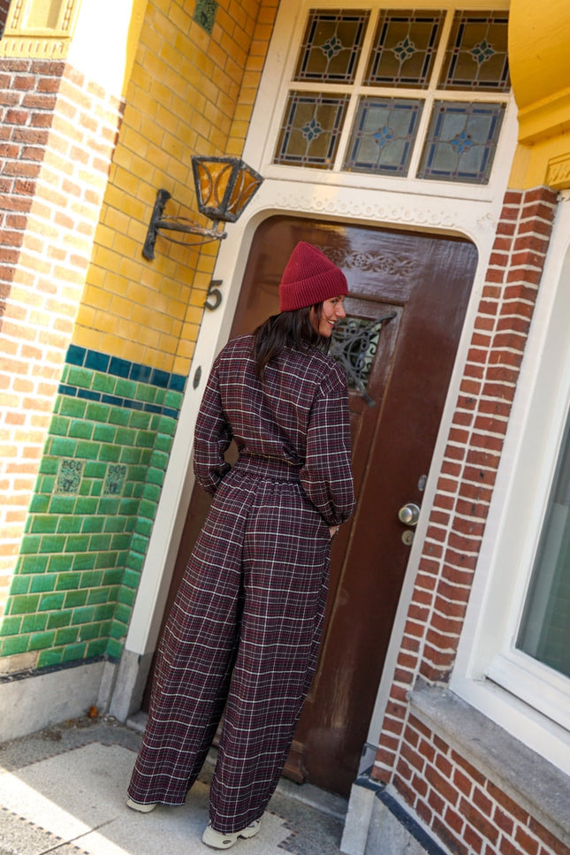 WIDE LEG BROEK AMIE BORDEAUX - Hip is het