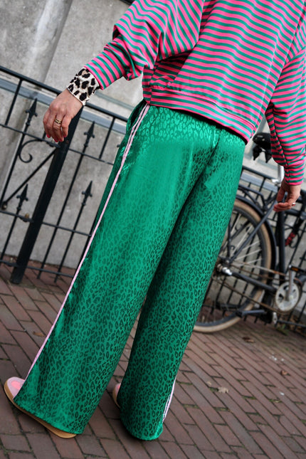 WIJDE BROEK LEOPARD GROEN - Hipishet